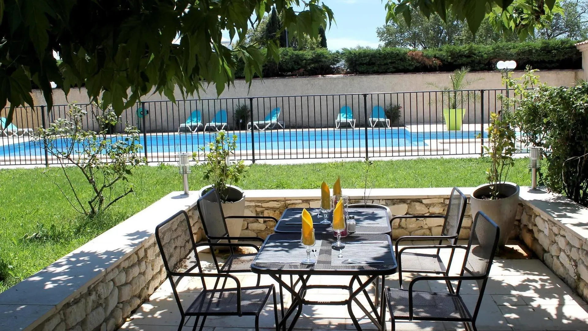 Acotel Confort Le Pontet  Frankreich